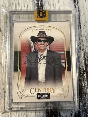 2008 Donruss Celebrity Cuts Richard Petty Auto 81/200 NASCAR Autograph - Image 1 of 2
