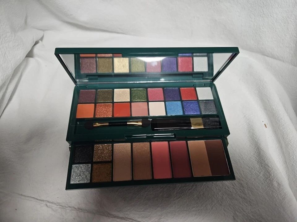 Avon fmg Glimmer Bejeweled Mega Palette Eyeshadow Blush Contour & Highlighter