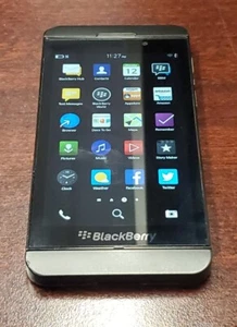 Smartphone BlackBerry Z10 - 16 Go - Noir (VERROUILLÉ) 4G LTE GSM Touch (STL100-3) - Photo 1 sur 4