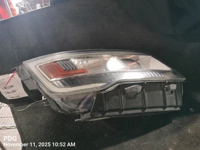 Faro derecho pasajero limitado compatible con 18-19 EXPLORER 7656529 Foto 1 de 4