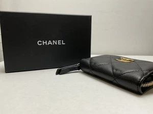 CHANEL - Geldbörse Portemonnaie gesteppt schwarz Lammleder umlaufender Reißverschluss - Bild 1 von 6