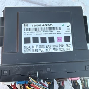 13-17 CHEVROLET EQUINOX Body Control Module BCM Left Hand Side Dash - Picture 1 of 4