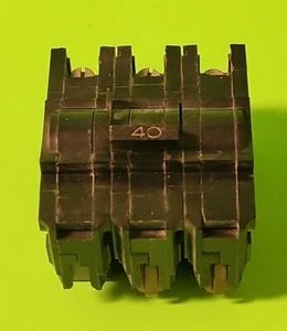 Interruptor de circuito estilo rotura neutral tipo FPE NA-NI 40A, 3 polos/2 líneas más interruptor - Imagen 1 de 6