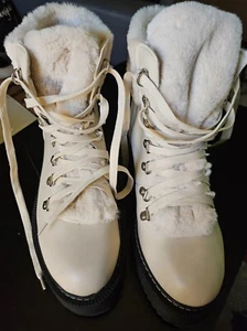 Nicole Miller Off White Faux Fur Lace Up Booties Siz3 8.5 - Picture 1 of 5