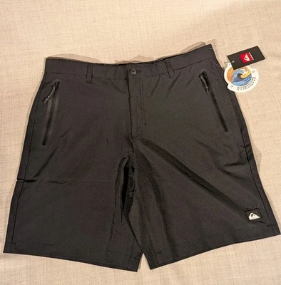 Pantalones cortos negros Quicksilver para hombre talla 36 Foto 1 de 4