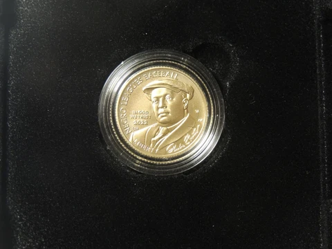 2022 W Negro Leagues Baseball $5 Uncirculated Gold Commemorative Coin  22CJ Cover