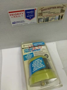 Intermatic LC4521C 120V Automatic Outdoor Lighting Photo Control 120V 1000W(19C1 - Picture 1 of 7