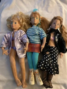 3-1986-88 Mattel Hot Looks Chelsea Dolls Outfits, Shoes, Headband Earrings GUC - Picture 1 of 6