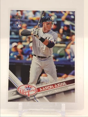 AARON JUDGE 2017 TOPPS UPDATE SERIES ROOKIE DEBUT YANKEES #US99 RC Q5775 - Image 1 of 2