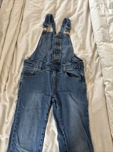 Cat And Jack Girls’ Overalls Pant Sz M 7/8 Medium Wash Soft Denim Blue - Picture 1 of 4