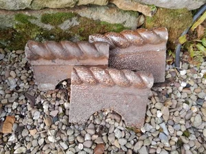 Victorian Rope Topped Garden Edging - Picture 1 of 3