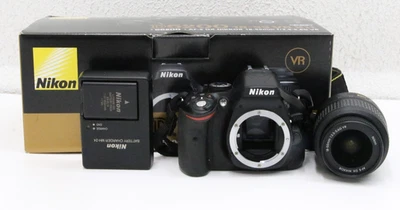 Cámara Nikon D5200 DSLR con kit Nikkor DX 18-55 mm f/3,5-5,6G VR Foto 1 de 4