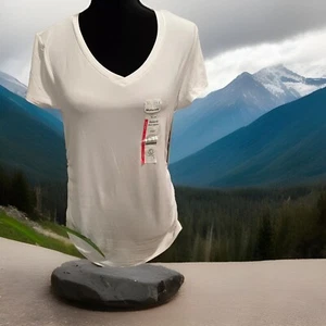 NWT Women’s Maternity S (4-6) Short Sleeve V-Neck White T-Shirt Very Soft - Picture 1 of 2