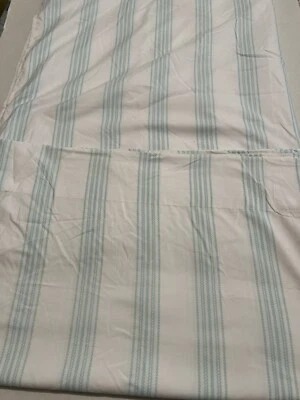 Sábana plana Concierge Collection verde blanco a rayas tamaño queen Foto 1 de 4