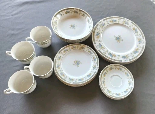 Barclay Cuatro Coronas Japonesas China Servicio para 4 Patrón #519 Blanco/Azul 20 Piezas Foto 1 de 4