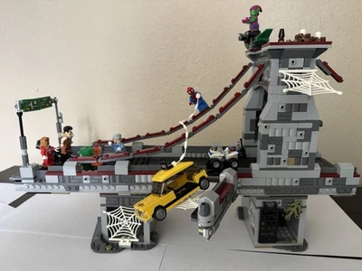 LEGO Marvel: Spider-Man: Web Warriors Ultimate Bridge Battle (76057)  - Image 1 of 4