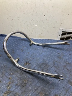 Barra de agarre trasera para pasajeros Suzuki GS750L 1979 Foto 1 de 4