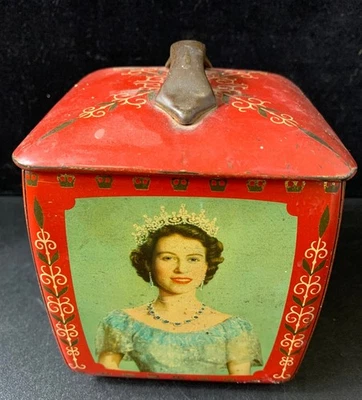 Edward Sharp & Sons Ltd Vintage Tin Red Royal Design - #1008 - Image 1 of 4