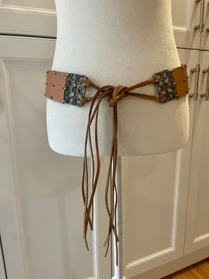 Women’s Medium Brown Leather Corset Belt Adjustable Lace Up Style Boho Western - Image 1 of 4