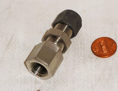 Parker® 3/8 compression X 1/4NPT FEMALE Bulkhead CONNECTOR 1/4" FNPT Stainless - Image 1 of 3