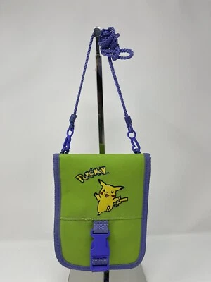 Винтажный чехол для переноски Pokemon Pikachu зеленого и фиолетового цвета - Изображение 1 из 4