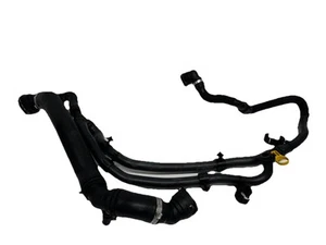 Land Rover New Defender L663 Radiator Bottom To Bottom Supply Tank Hose LR128309 - Picture 1 of 24