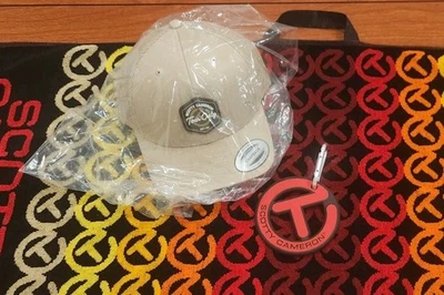 Chapéu Scotty Cameron Toalha Círculo T & Círculo T Disco de Colocação e Círculo T TUDO NOVO!! - Imagem 1 de 4