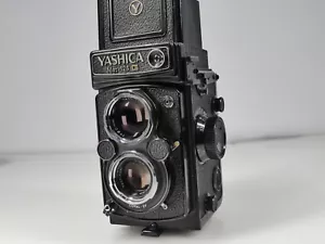 YASHICA MAT 124G 6X6 120 FILM MEDIUM FORMAT TLR CAMERA 80MM F3.5 LENS - Picture 1 of 7