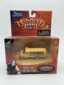 Muscle Machines Monster Garage Skool Bus Pontoon Boat 1/64 Scale FREE SHIPPING - Picture 1 of 7