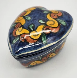 Joyero baratija hecho a mano en forma de corazón Talavera? Cerámica - Imagen 1 de 6