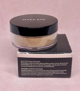 Mary Kay SILKY SETTING POWDER Light - Medium Beige Matte ~ Fast, Free Shipping - Picture 1 of 5