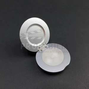 SUPERGIRL Compact con Luce Dispositivo Prop Originale (0085) - Foto 1 di 4