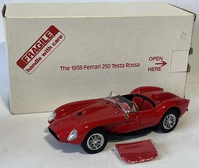 Superb Danbury Mint 1:24 1958 Ferrari 250 Testa Rossa Diecast Excellent Boxed - Image 1 of 4