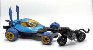 Imaginext DC Comics Super Friends Vehicles Blue Beetle Car & Catwoman Motocycle - Picture 1 of 8