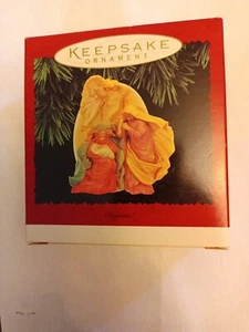 ¡Alégrate! Adorno de recuerdo con sello de María José y el Niño Jesús en caja original - Imagen 1 de 4