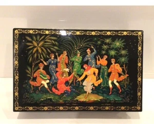RUSSIAN PALEKH PAPIER-MACHE LACQUER BOX "DANSING" 90-s Signed - Picture 1 of 9