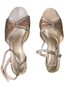 WOMEN'S ANKLE STRAP HIGH HEELS-SIZE 7.5 - Picture 1 of 3