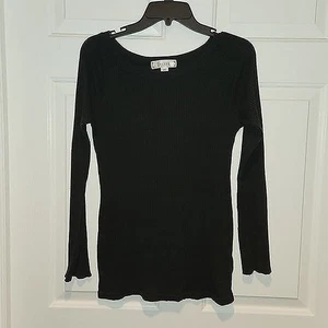 Juniors sz L Black Ribbed Long Sleeved T Shirt by Decree End of Sleeve Detail - Picture 1 of 6