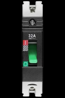 CRABTREE 32 AMP 25kA MCCB 7PBGB132 POWERSTAR - Image 1 of 4