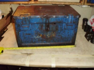 Vintage 1956, 18" x 11" x 10" blue metal military ammo box - Picture 1 of 14