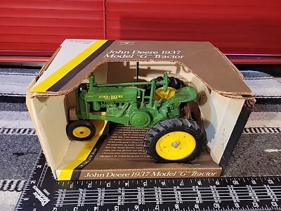 Ertl John Deere Model G 1/16 Diecast Farm Tractor Replica Collectible - Image 1 of 4