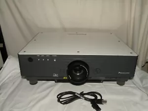 Panasonic PT-D5500UL, 1024x768 DLP XGA Home Theater Projector w/ Ceiling Mount - Picture 1 of 21