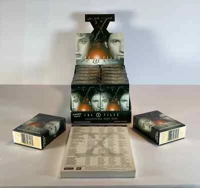 Коллекционная карточная игра The X-Files 1996 г. 14 пакетов, игровые листы, дисплей. Открытый - Изображение 1 из 4