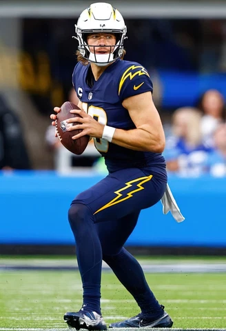 Justin Herbert Los Angeles Chargers 2022 NFL 13"x19" Poster Super Gloss Print 6F Cover