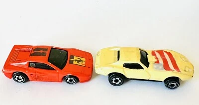 Vintage Micro 1986 Hot Wheels Racing Red Ferrari Testarossa & Corvette Stingray - Image 1 of 4