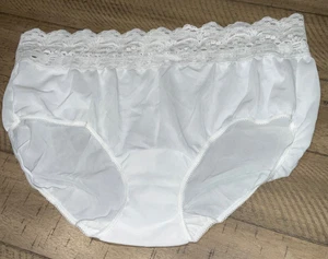 NWOT OLGA SECRET HUG SCOOPS WHITE LACE WAIST BRIEF PANTIES  #913 SIZE 8 - Picture 1 of 5