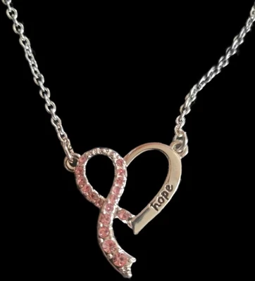 Avon Breast Cancer Awareness Crusade Pink Heart Ribbon Hope Necklace New in Box - Image 1 of 4