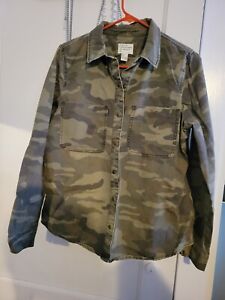 Forever 21 Premium DENIM Camouflaged SHIRT/JACKET Pre-Owned very good condition
