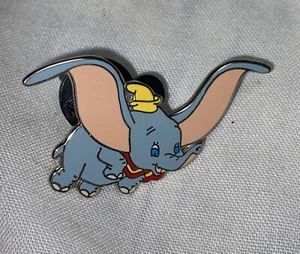 DS Dumbo Flying Disney Pin Disney Park Exclusive !!￼ - Picture 1 of 7