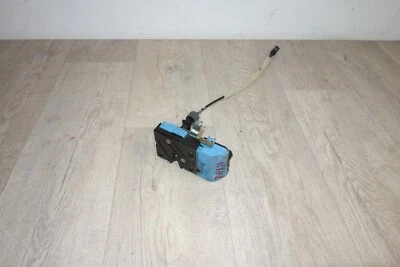 Serratura porta anteriore sinistra Volvo V70 II S60 I XC70 8650544 - Immagine 1 di 4